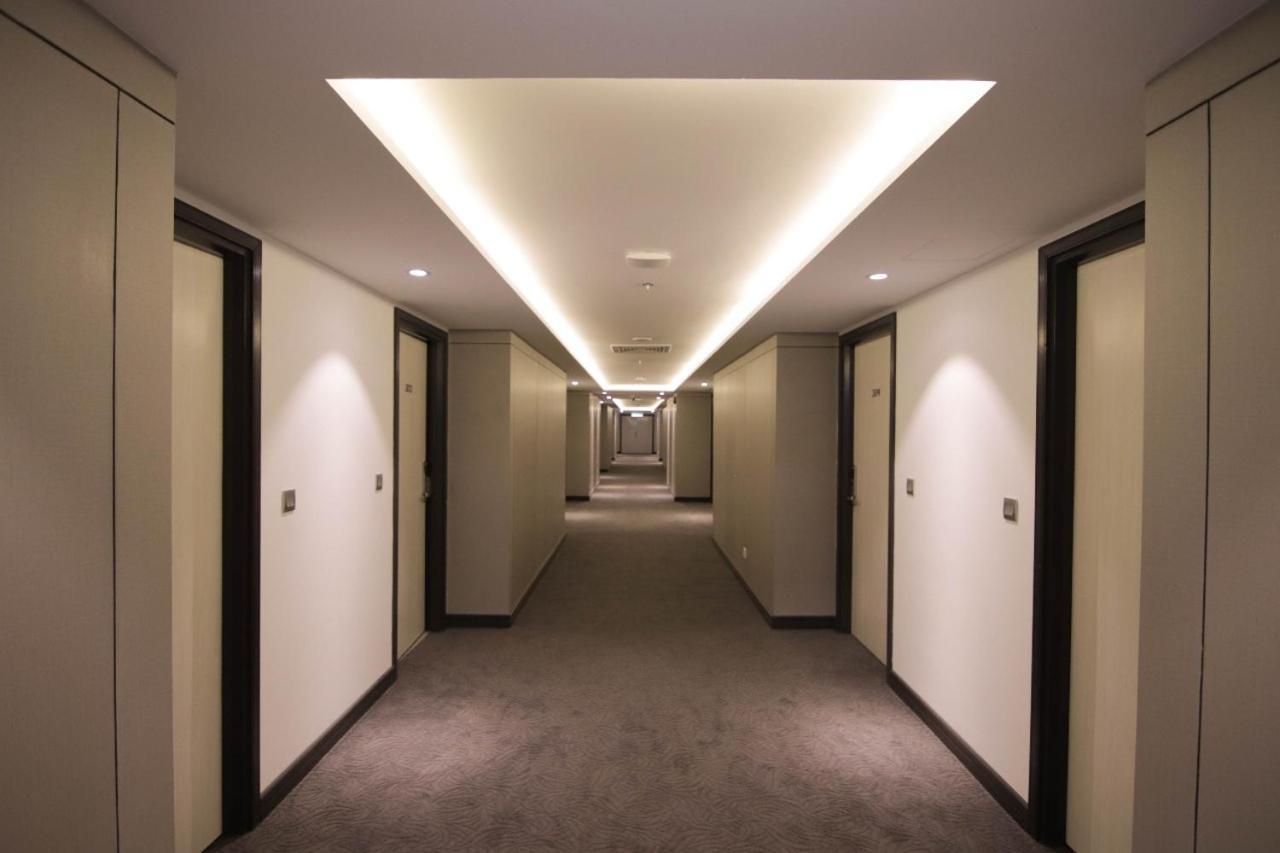 Higher Hotel Bandar Seri Begawan Exterior foto