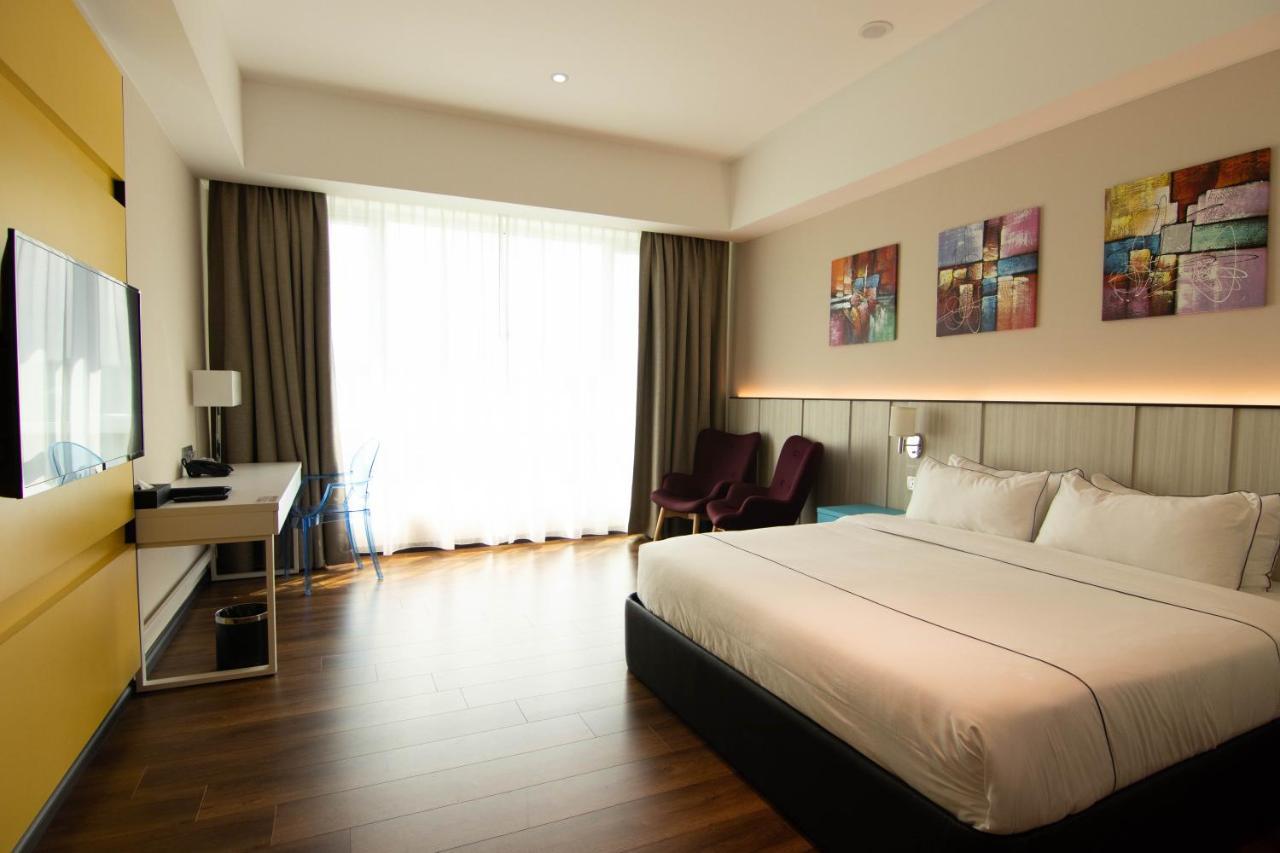 Higher Hotel Bandar Seri Begawan Exterior foto